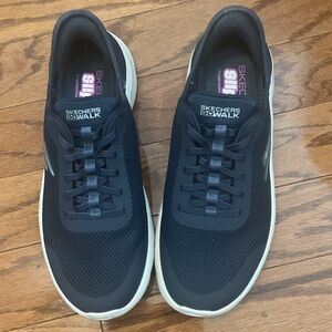 Skechers Men's Black and White Sneakers